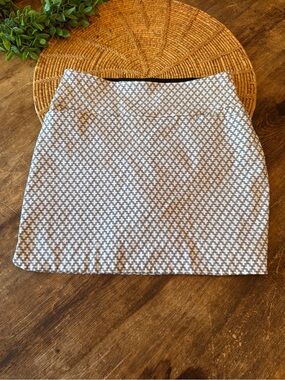 S.C. & Co. Women's White with Black Pattern Skort
